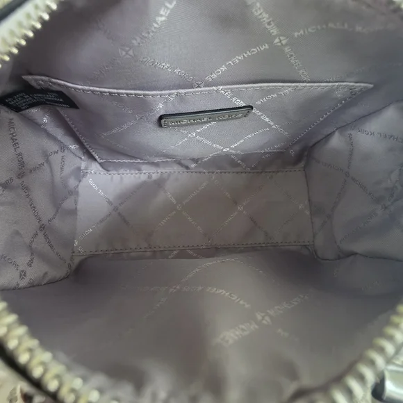 Michael Kors Small Airplane Logo Black Crossbody - Picture 5 of 10